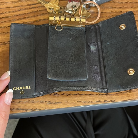 Chanel authentic key holder - Picture 2 of 4
